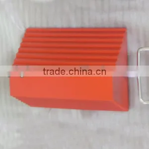 Pyramid Wheel Chocks With Handle 2.0KG thumbnail-1