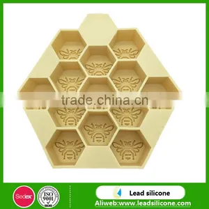 Wholesale Honeycomb Shape Silicone Ice Cube Tray ,Bee's Nest Silicone Ice Cube Tray Mold thumbnail-4