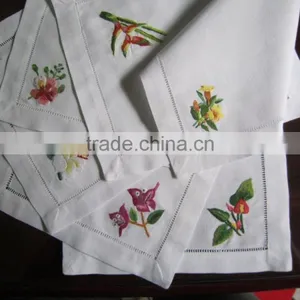 DINING TABLE SET WITH HAND EMBROIDERED DETAILS, 100% MADE FROM NATURAL SILK IN VIETNAM thumbnail-6