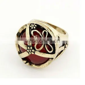 Popular Antique Diamond Ring thumbnail-1