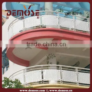 White Baclony Grill Railing thumbnail-1