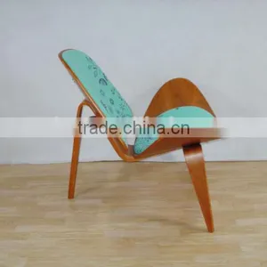 Wood Furniture Wegner 3 Legs CH07 Shell Chair for Hotel / Living Room thumbnail-2