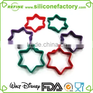 Eco-friendly Food Grade High Quality Double Triangle Shaped Silicone Egg Ring thumbnail-5