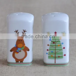 Ceramic Salt and Pepper Shaker Set thumbnail-2