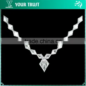 Fashion Ribbon Lady Crystal Jewelry Rhinestone Bead Necklace thumbnail-5