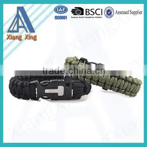 Chinese 550 Paracord Bracelet With Fire Starter thumbnail-2
