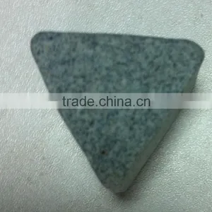 Ceramic Triangular Prism Shape Polishing Media (abrasives) thumbnail-1
