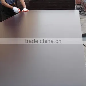 Brown Film Faced Plywood Made in Linyi thumbnail-1