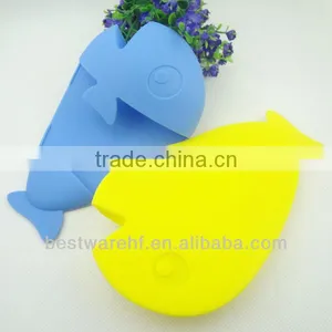 Silicone Rubber Mini Glove Fish Shaped Animal Shape Oven Mitt thumbnail-1