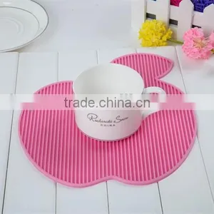 Food Grade Silicone Funny Apple Shape Coaster thumbnail-2