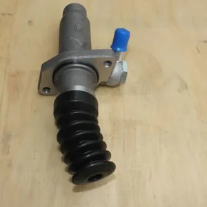ZK6122H9 Chinese Bus Master Cylinder 1608-00130 Clutch Master Cylinder thumbnail-2