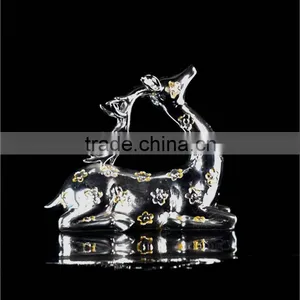 Deer Aircraft Decoration Sculpture Modern Statue Architectural Model Monument Souvenir thumbnail-1