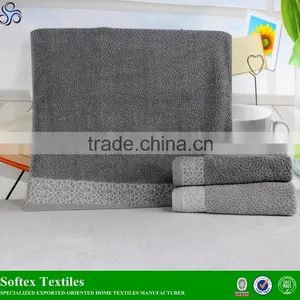 Manufacturer of 14S 100% Cotton Honeycomb Jacquard Bath Towels Special in Super Market 70x140cm 400g thumbnail-2