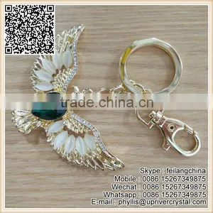 White Diamond Rhinestone And Huge Dark Green Crystal Eagl Keychain thumbnail-2