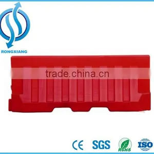 3 Holes Blowing Plastic Water Barrier thumbnail-2