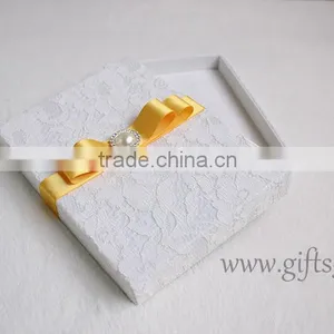 White Lace Fabric Wedding Invitation Card Box thumbnail-4