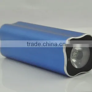 Newest Style With Super Bright LED Flashlight Best Power Bank 8800mah , Mobile Power Bank thumbnail-1