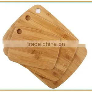 Lovely Simple Mushroom Bamboo Chopping Board Set With Coin Hole thumbnail-3