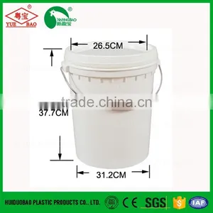 5 Gallon Plastic Paint Pail With Metal Handle and Lid thumbnail-1