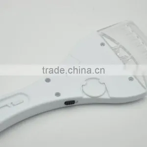 New LED Ice Craper Plastic Ice Craper With Light thumbnail-2