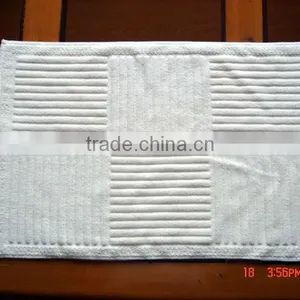 High Quality Thin Jacquard Bath Mat thumbnail-1