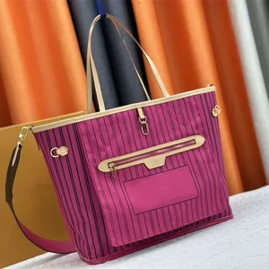 Wholesale Fashion Women′s Bags Luxury Shoulder Underarm Bag New Shopping Bag for Women thumbnail-4