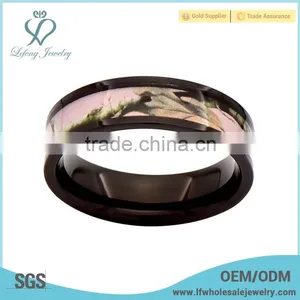 Beautiful Pink Realtree Titanium Rings,camo Promise Titanium Rings thumbnail-1