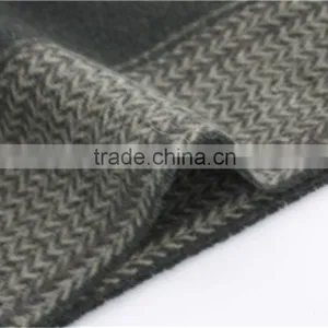 Zigzag Pattern Yarn Dyed Pure Wool Scarf With Fringe thumbnail-2