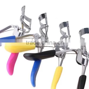 2016 Hot Sale Coloful Plastic Handle Covered Metal Eyelash Curler thumbnail-5