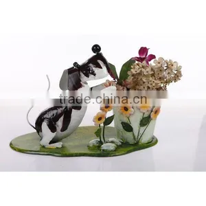 GARDEN DOG WITH POT thumbnail-1