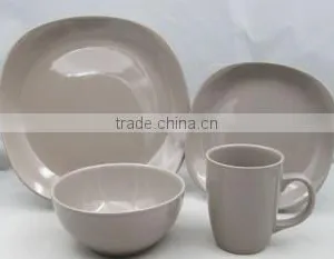 16pcs Hot Sell Three Color Glazed Ceramic Dinner Set With Color Box in Stock thumbnail-2