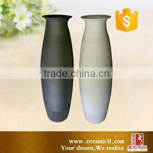 Modern Home Decoration Blue and White Chinese Porcelain Vase With Flower thumbnail-1