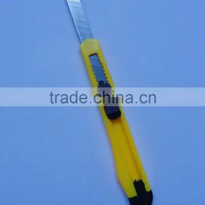 Promotional Mini Size 9mm Blade Utility Knife Cutter With Plastic Grip thumbnail-1