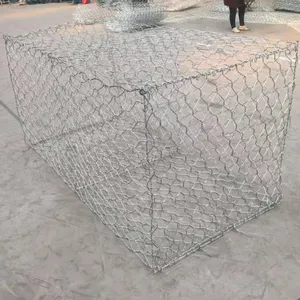 Galvanized Hexagonal Wire Mesh Chicken Wire Roll for Poultry Fence and Farm Protection Wholesale thumbnail-5