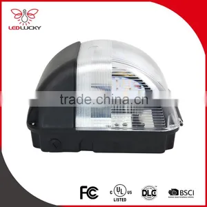 FCC CE IP65 40w Outdoor Waterproof Led Wall Pack Light thumbnail-1
