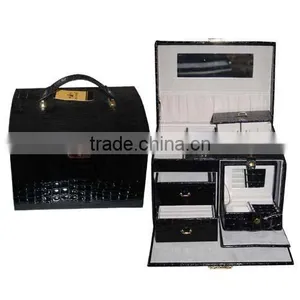 Leather Jewelry Box thumbnail-1