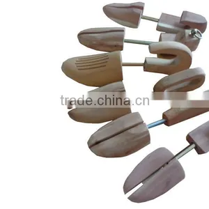 AMERICAN RED CEDAR WOOD SHOE TREE thumbnail-3