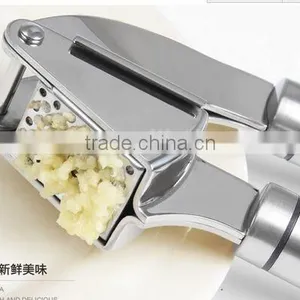 Hot Sale Stainless Steel Garlic Press thumbnail-4