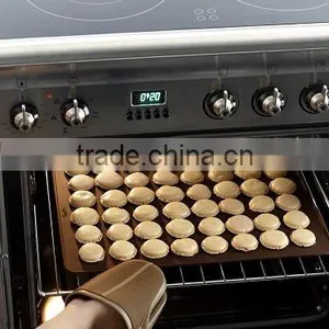 30 Holes Silicone Macaron Baking Mat thumbnail-3