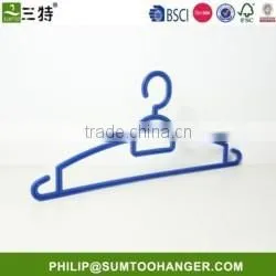 Plastic Clip Clothes Hanger thumbnail-1