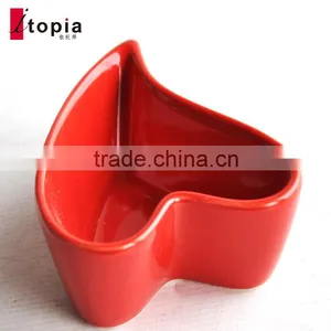 Red Heart-shaped Ceramic Cupcake Cup thumbnail-2