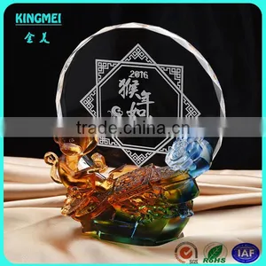 KM-XP02 Custom Crystal Glass Monkey Figurine Award as New Year Gifts for Home or Business Decoration thumbnail-3