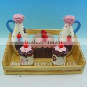 Napkin Holder With Salt And Pepper Shaker thumbnail-1