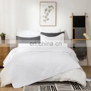 Luxury Super King Summer Fancy Movable Woven Comforters 100% Polyester Ultrasonic Quilt Bedspread Set For India thumbnail-1