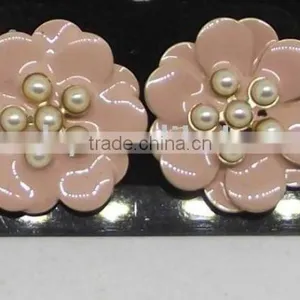 Dainty Stud Flower Earring thumbnail-1
