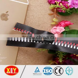 High Quality Custom Length Autolock Slider Nylon Waterproof Zipper thumbnail-2