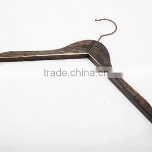 SERIE ANTIQUE CLOTHES AND PANT WOODEN HANGER thumbnail-2