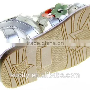 Wholesale Girls Sexy Stylish Flat Sandals With Flowers thumbnail-5