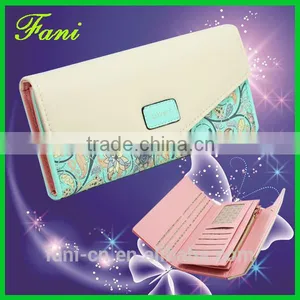 High Quality Leather Clutch Purse With Embroidery Flower Design for Woman thumbnail-1