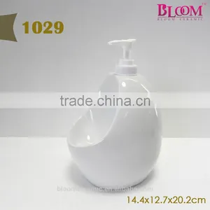 Santa Claus Shampoo Bottle Design With Pump Cap thumbnail-1